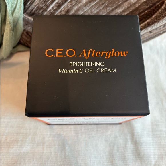 Sunday Riley C.E.O. Afterglow Brightening Vitamin C Gel Cream • Hydrating • Glow - Picture 6 of 9
